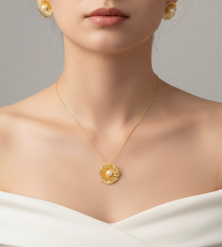SunFlower Pearl Necklace