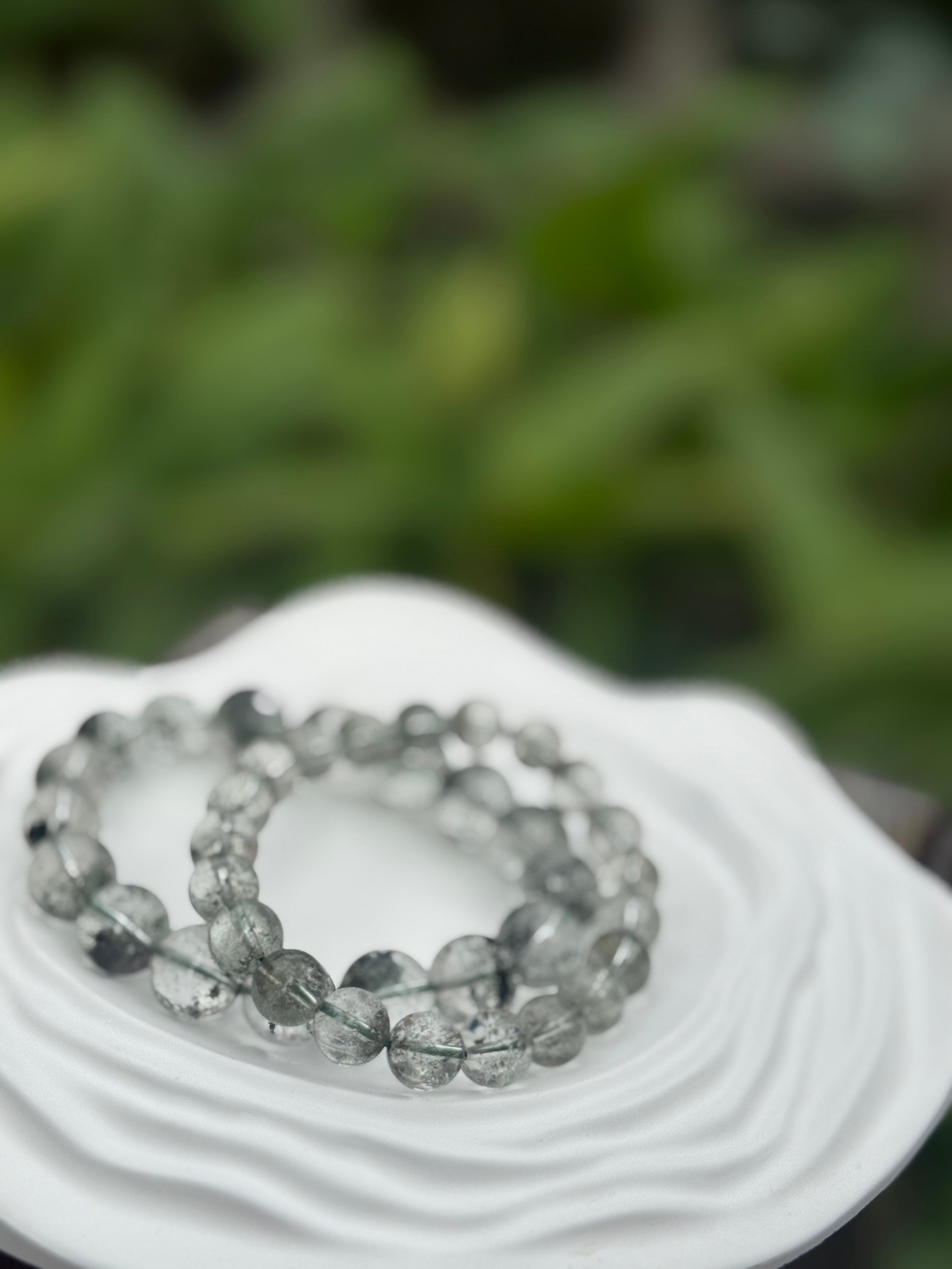 ✨𝙂𝙧𝙚𝙚𝙣 𝙋𝙝𝙖𝙣𝙩𝙤𝙢 𝙌𝙪𝙖𝙧𝙩𝙯 𝘽𝙧𝙖𝙘𝙚𝙡𝙚𝙩 綠幽靈手串 （9mm & 12mm)